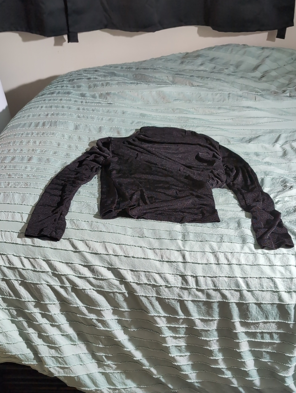 NWOT Shein Size M Black Ruched  Mock Neck Long Sleeve Top